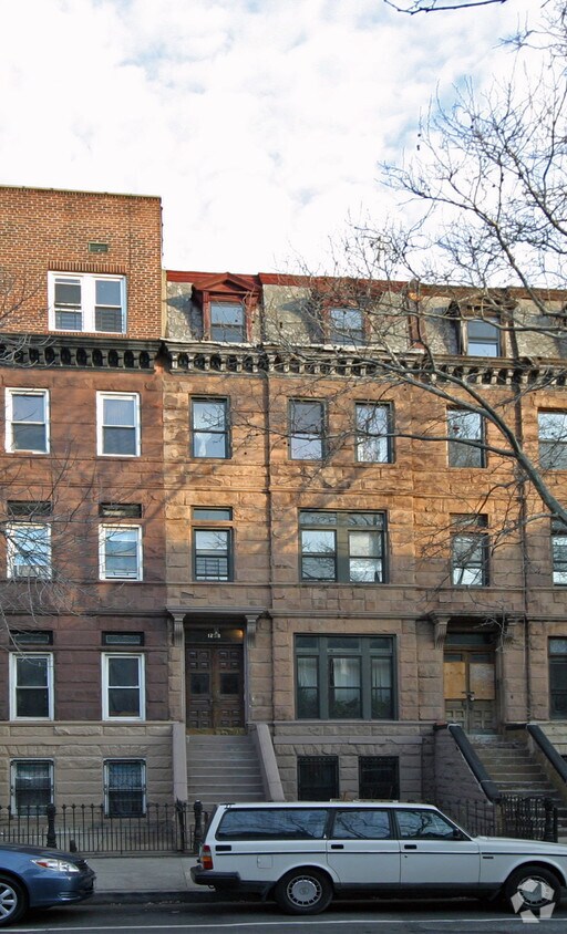 Foto principal - 1239 Dean St