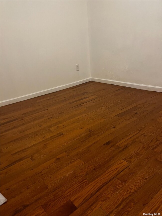 Foto del edificio - 3327 Fulton St