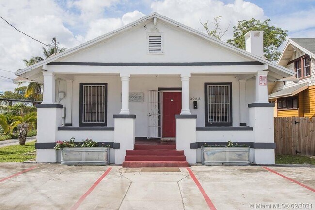 Foto del edificio - 3922 NW 2nd Ave