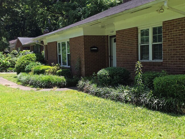 Foto del edificio - 4134 Sheridan Dr