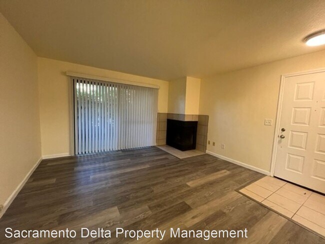 Building Photo - 2 br, 1 bath House - 400 Del Verde Circle #3