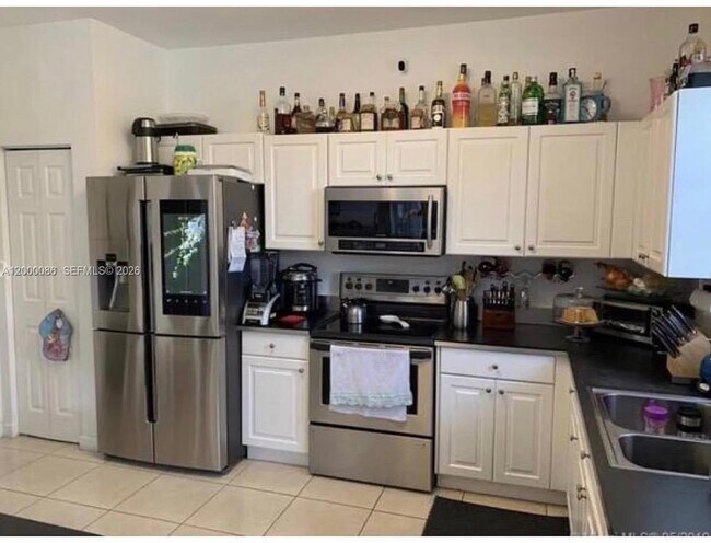 Foto del edificio - 9009 SW 214th St