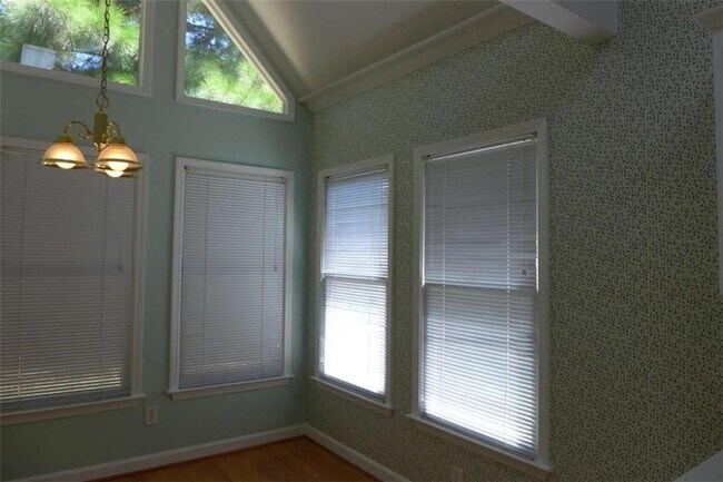 Foto del edificio - 4710 Fairway View Ct