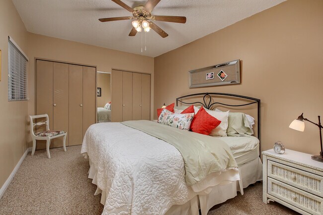 Foto del edificio - 6125 E Indian School Rd