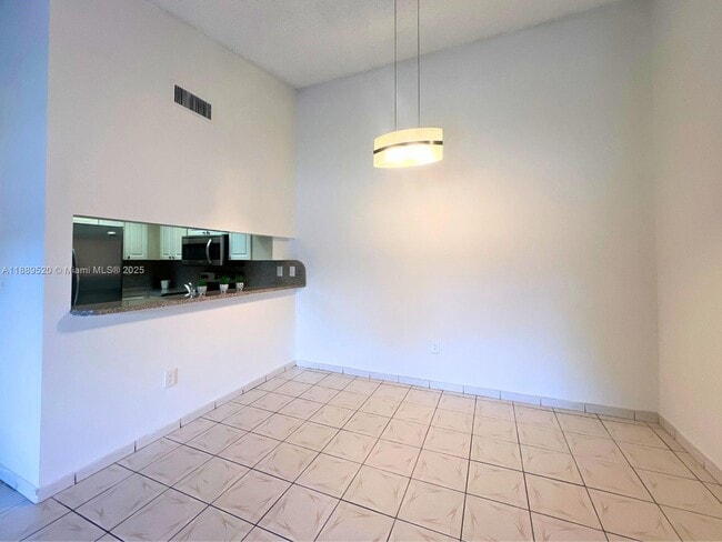 Building Photo - 8811 SW 123rd Ct