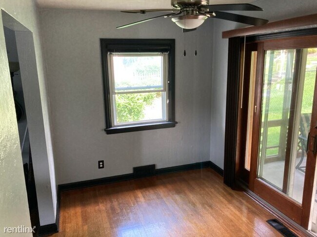 Building Photo - 2 br, 1 bath House - 3551 Library Rd