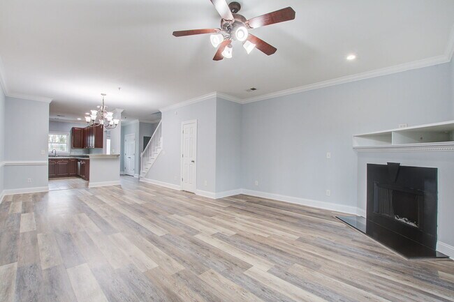 Foto del edificio - 4902 Lake Palmetto Ln