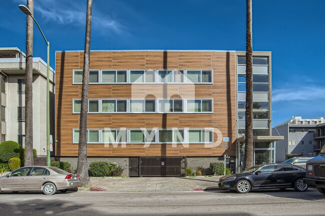 Building Photo - 1560 Jackson St Apt 29