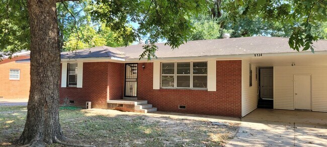 Building Photo - 3164 Beauchamp Dr