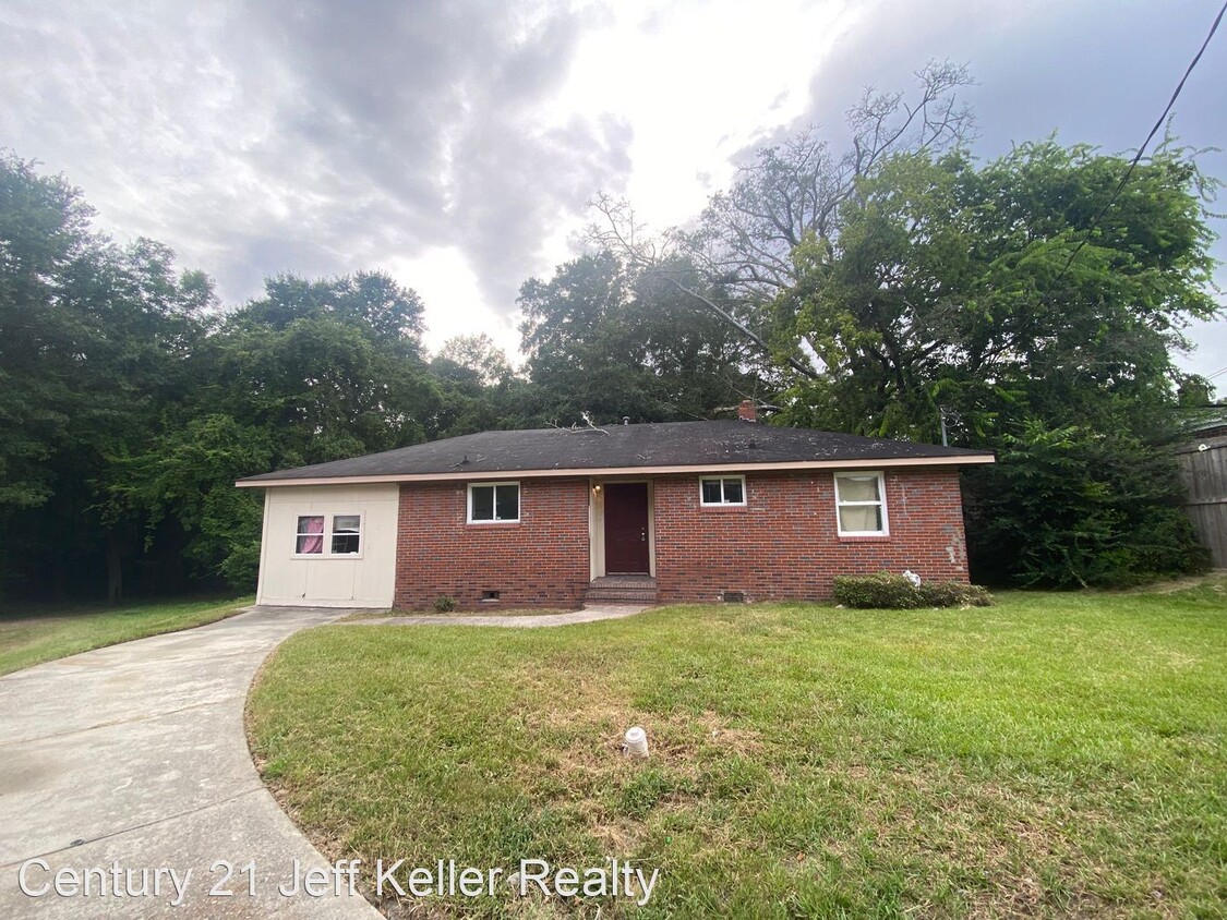 Foto principal - 3 br, 1 bath House - 2434 BREAM AVE - 2434...