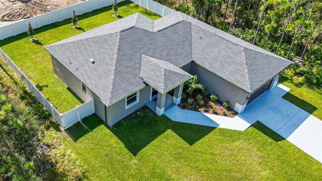 Building Photo - 6227 Tropicaire Blvd