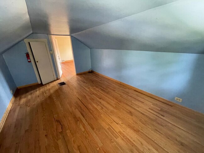Foto del edificio - 3439 Harvey Ave