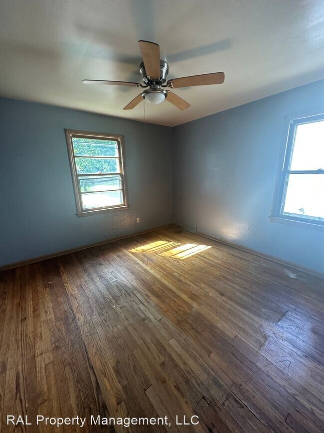 Foto del edificio - 2 br, 1 bath House - 3913 E 99th St