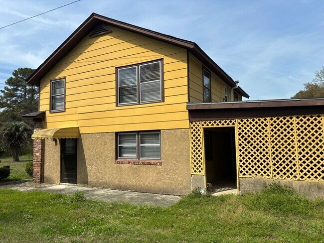 Foto del edificio - 720 Riverland Dr