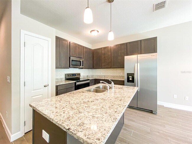 Building Photo - 3184 Crown Jewel Ct
