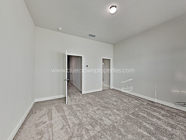Building Photo - 1455 Perrin Ln.
