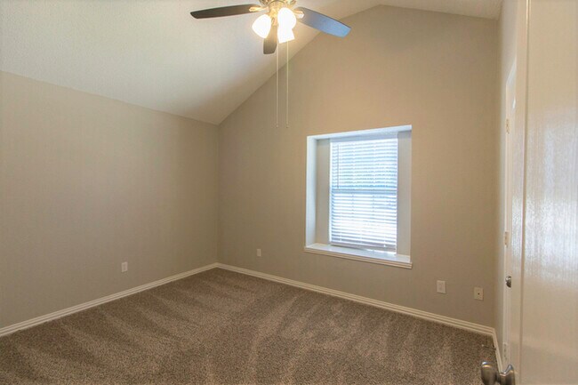 Building Photo - 507 Nita Lane, Euless