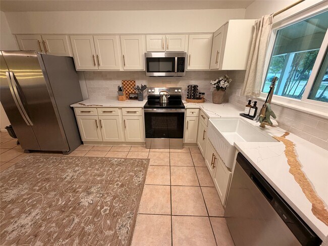 Foto del edificio - 1 Laurel Oak Pl