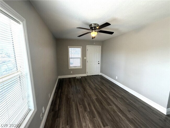 Foto del edificio - 5930 Dodd St