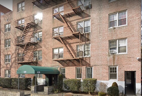 Building Photo - 829 Bronx River Rd