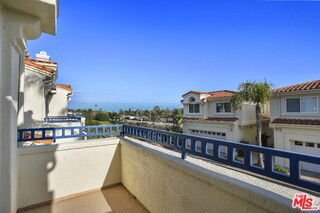 Foto del edificio - 6457 Zuma View Pl