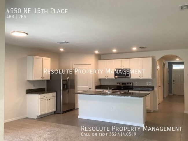 Foto del edificio - Newer 4 Bedroom, 2 Bathroom in Summit Place