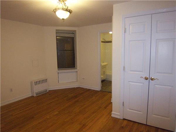 Foto del edificio - 212 W 104th St