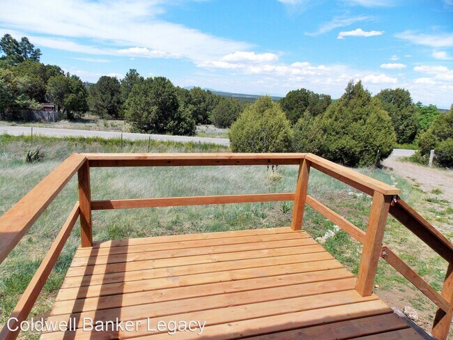 Building Photo - 4 br, 2 bath House - 11 Mockingbird Dr.