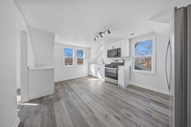 Foto del edificio - 835 Bishop Ave