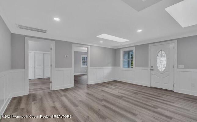 Building Photo - 1809 10th Ave