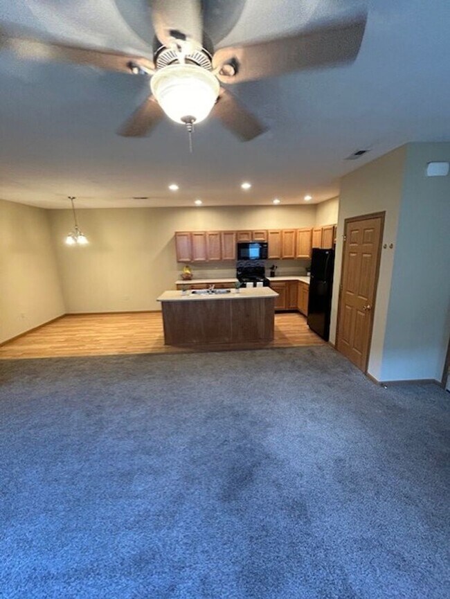 Foto del edificio - Modern Brick Ranch with 3 Bedrooms, 1.5 Ba...