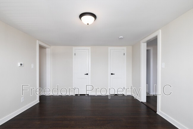 Building Photo - 28 Aircraft Rd