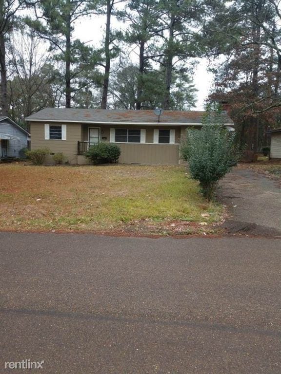 Primary Photo - 4 br, 2 bath House - 846 Winn St
