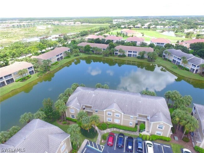 Foto del edificio - 12171 Summergate Cir