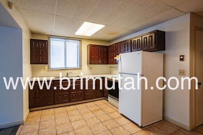 Foto del edificio - 217 E 3rd Ave