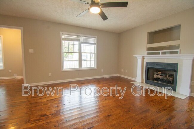 Foto del edificio - 3685 Pioneer Dr