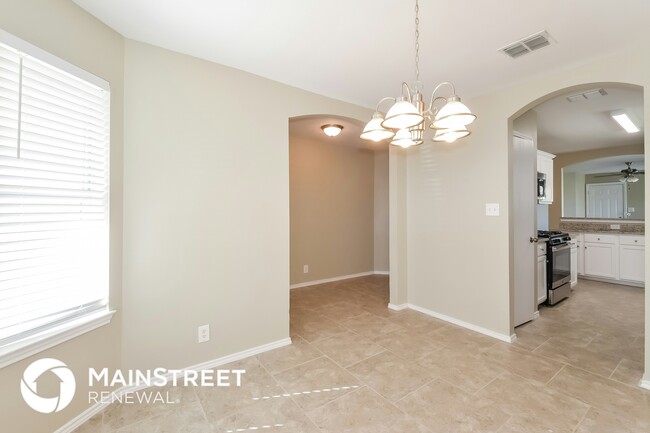 Foto del edificio - 8439 Chalk Hill Cove