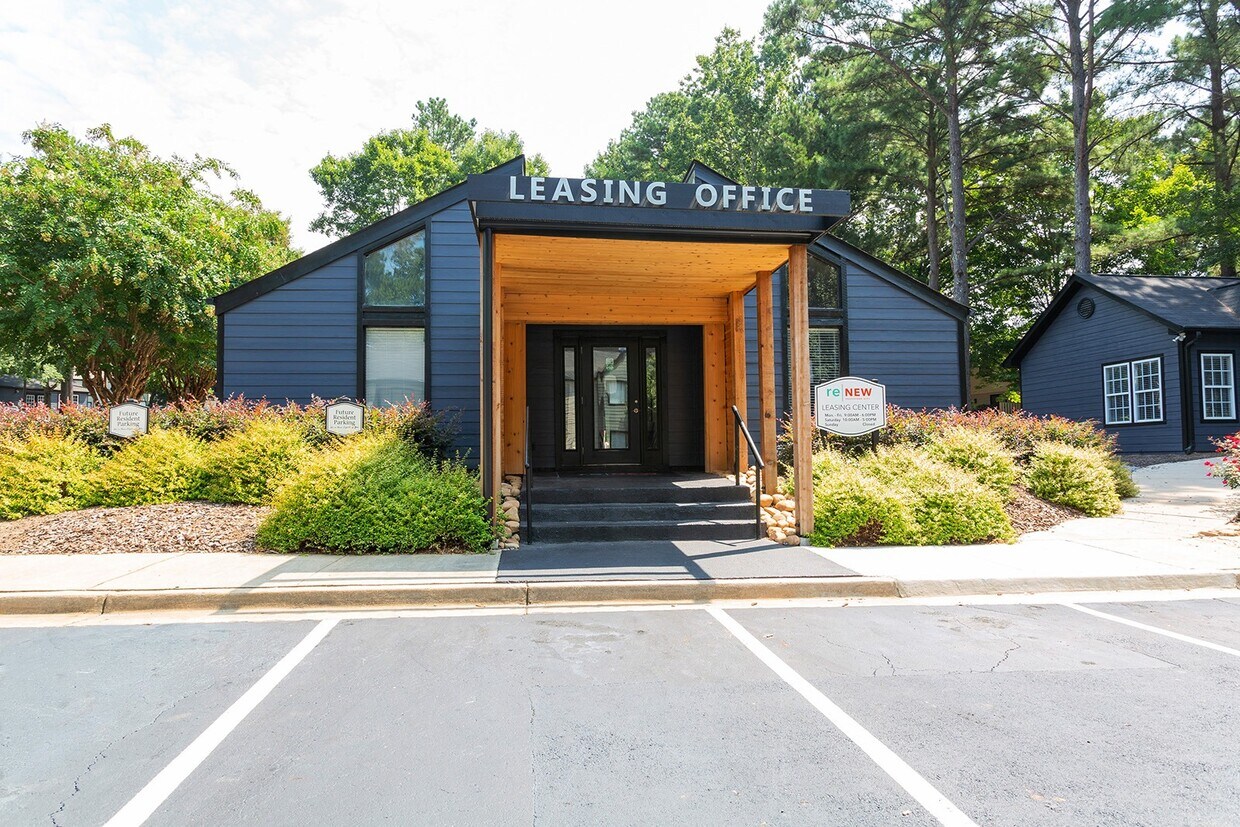 The Greens at Peachtree City Apartments 1000 Stevens Entry Peachtree