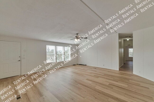 Building Photo - 11140 W Windchime Dr