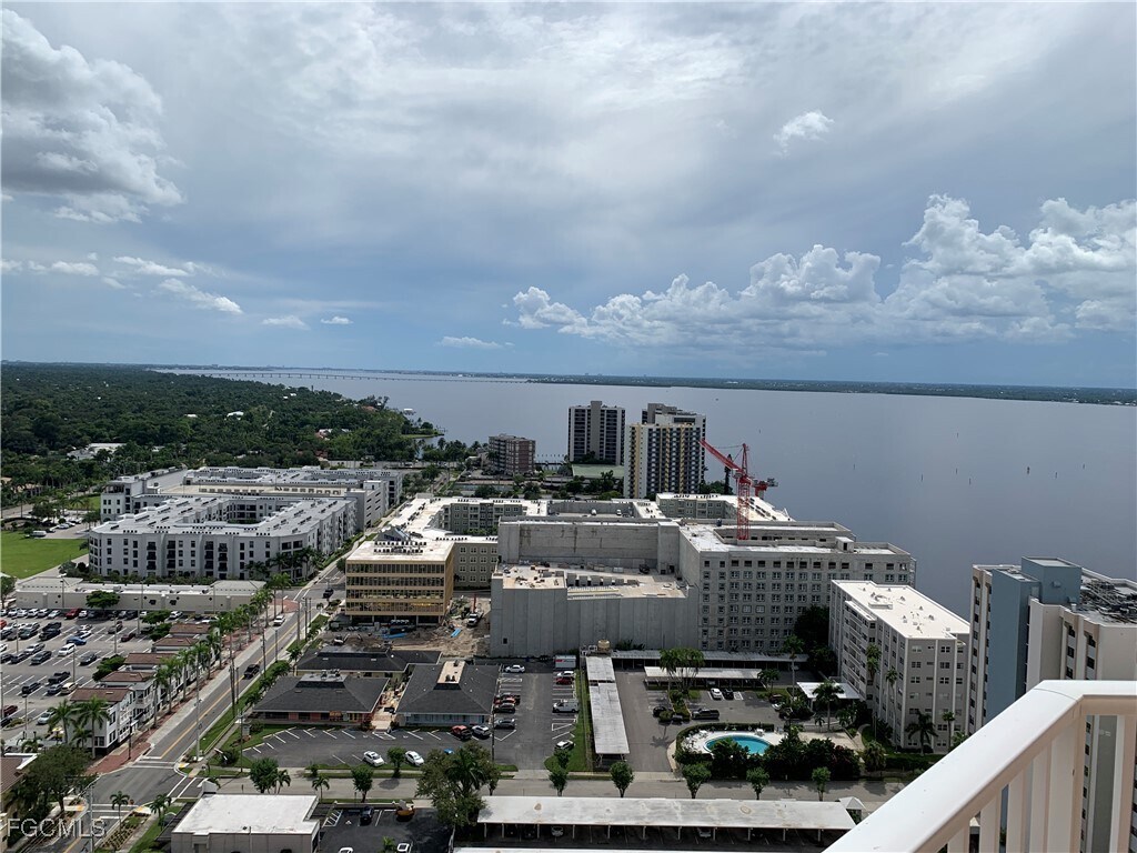 Building Photo - 2090 W First St