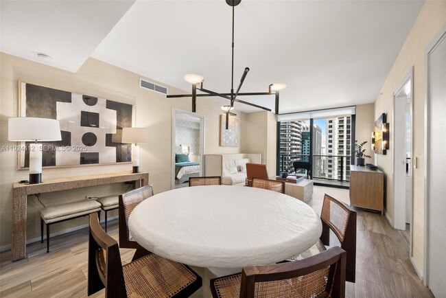 Building Photo - 801 S Miami Ave