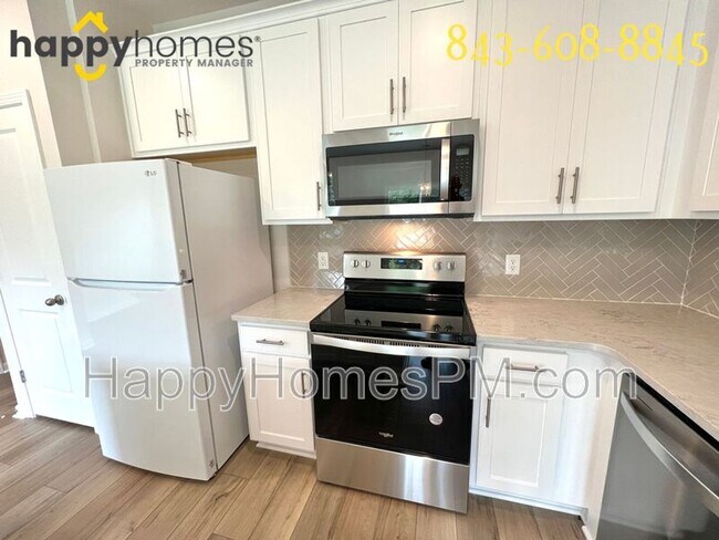 Building Photo - 8312 Child's Cove