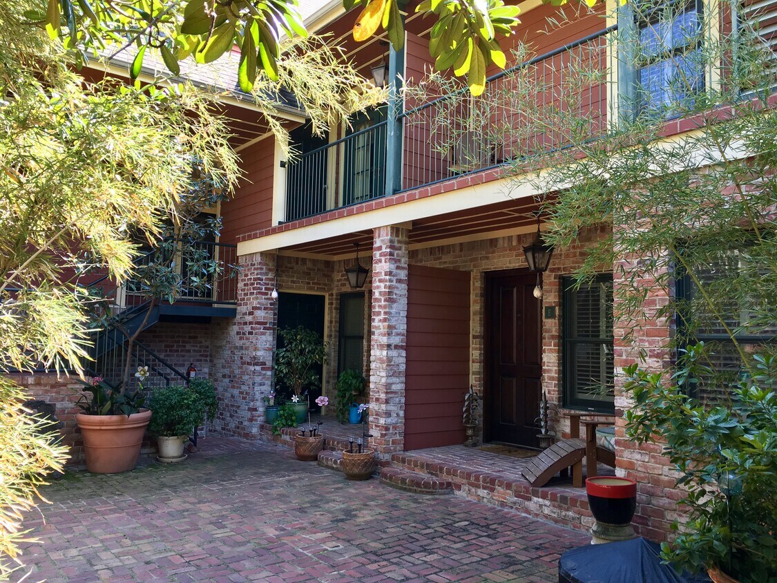 Foto principal - 2512 State St