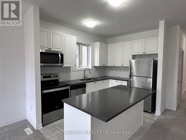 Building Photo - 231 Ridley Cres