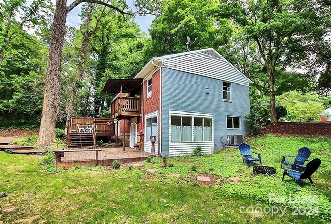Building Photo - 1331 Seneca Pl