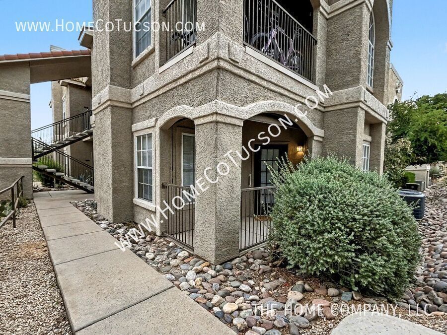 Foto principal - 1500 E Pusch Wilderness Dr