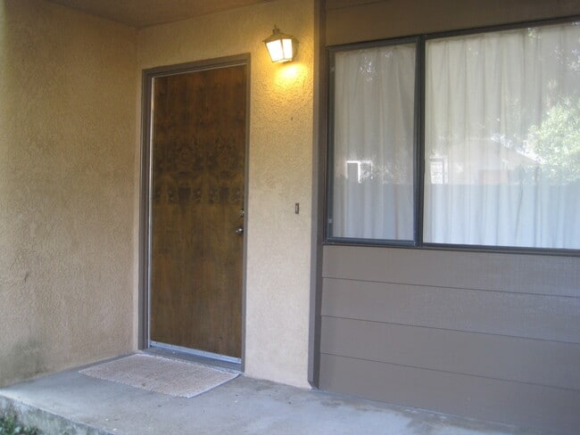 Building Photo - 673 Grand Ave