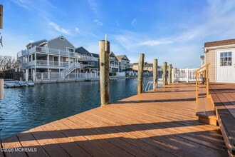 Building Photo - 475 Long Ave