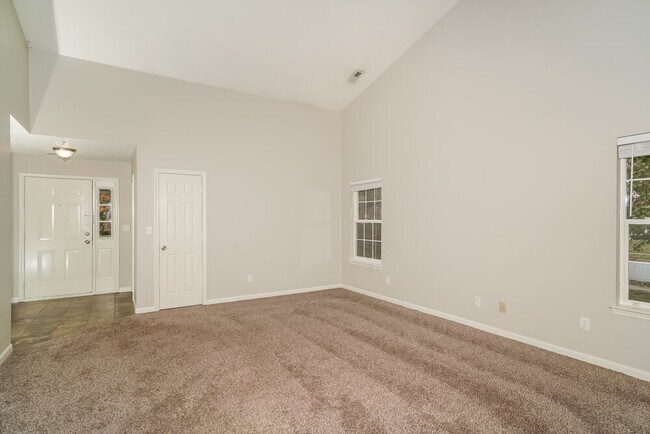 Foto del edificio - 5654 Fair Ridge Pl