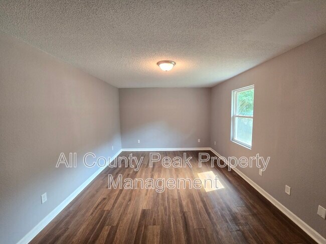 Building Photo - 3639 Sapulpa St